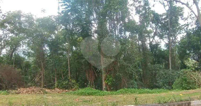 Terreno em condomínio fechado à venda na Serra da Cantareira, Mairiporã 