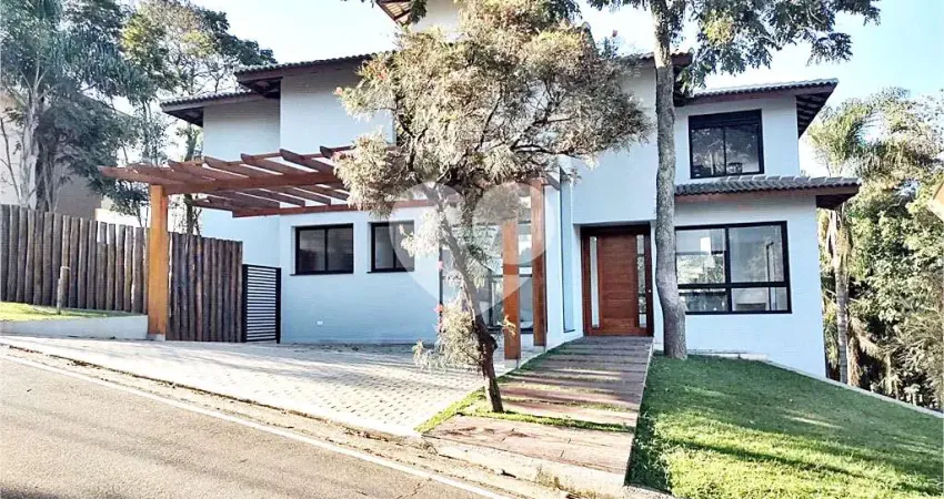 Terreno em condomínio fechado à venda na Serra da Cantareira, Mairiporã 