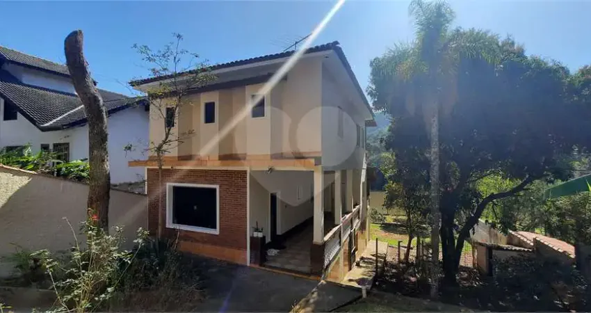 Terreno em condomínio fechado à venda na Serra da Cantareira, Mairiporã 