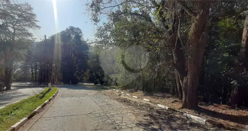 Terreno em condomínio fechado à venda na Serra da Cantareira, Mairiporã 