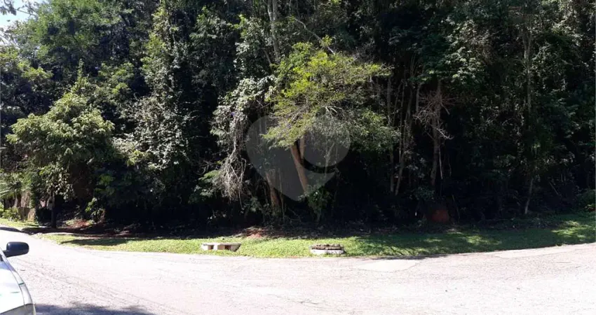 Terreno em condomínio fechado à venda na Serra da Cantareira, Mairiporã 