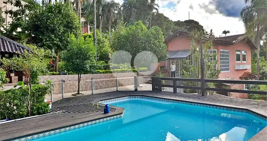 Terreno em condomínio fechado à venda em Cumbari, Mairiporã 