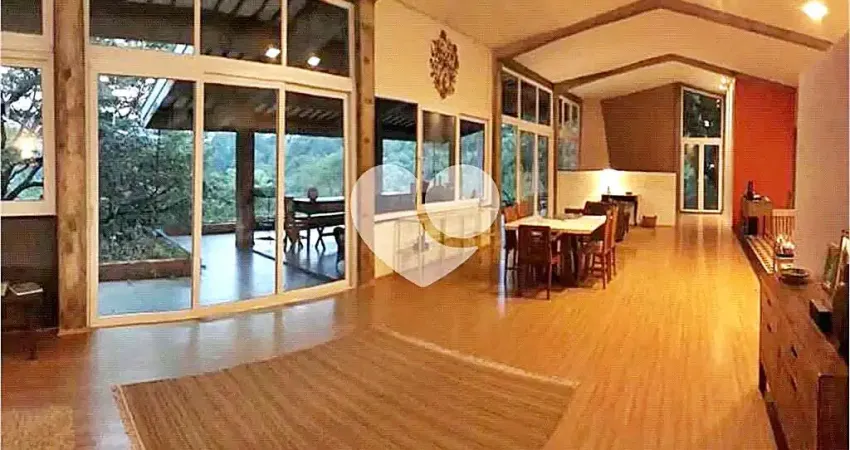 Terreno em condomínio fechado à venda na Serra da Cantareira, Mairiporã 