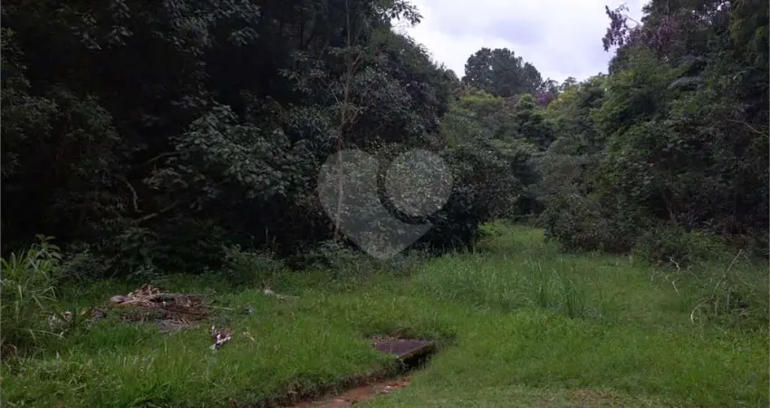 Terreno em condomínio fechado à venda na Serra da Cantareira, Mairiporã