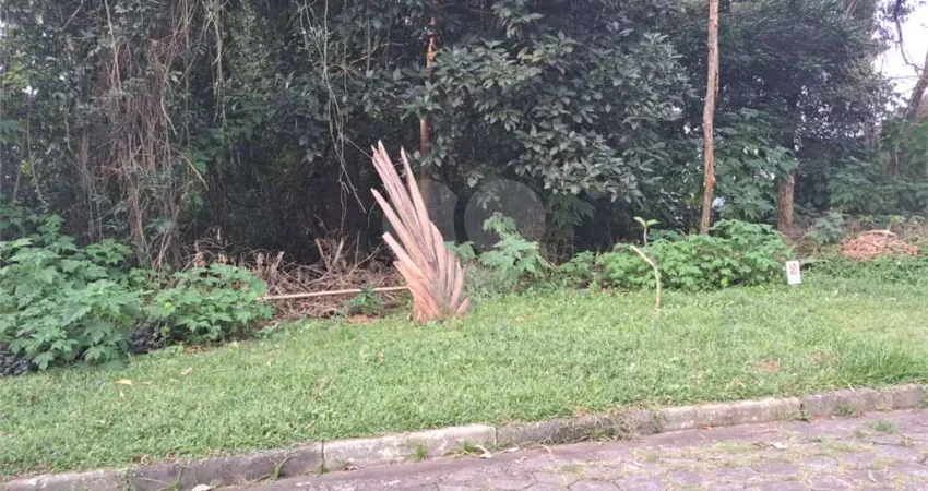 Terreno em condomínio fechado à venda na Serra da Cantareira, Mairiporã 