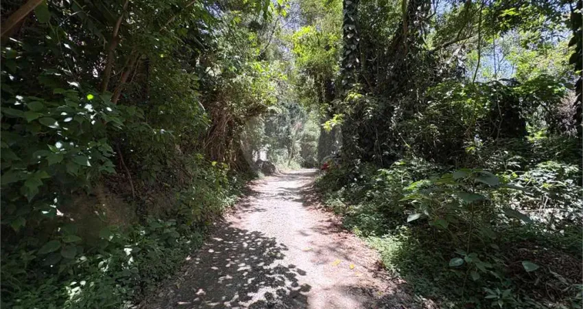 Terreno à venda na Alameda das Cássias, 2, Serra da Cantareira, Mairiporã