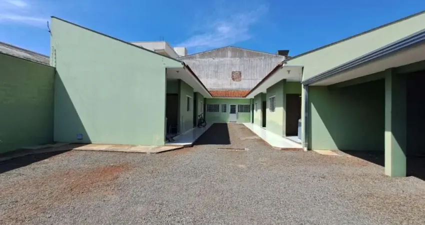 Kitnet /studio para alugar no condomínio resd. lalas na zona 07