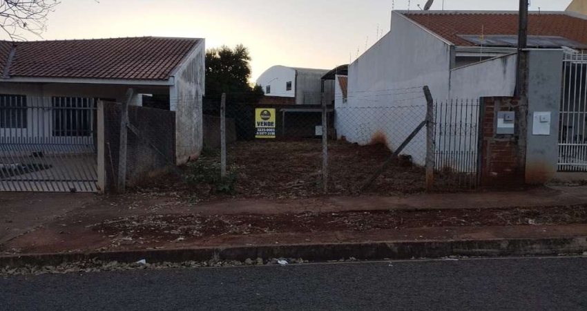Terreno à venda na Rua Pioneiro José Augusto Gaspar, 84, Parque Residencial Quebec, Maringá