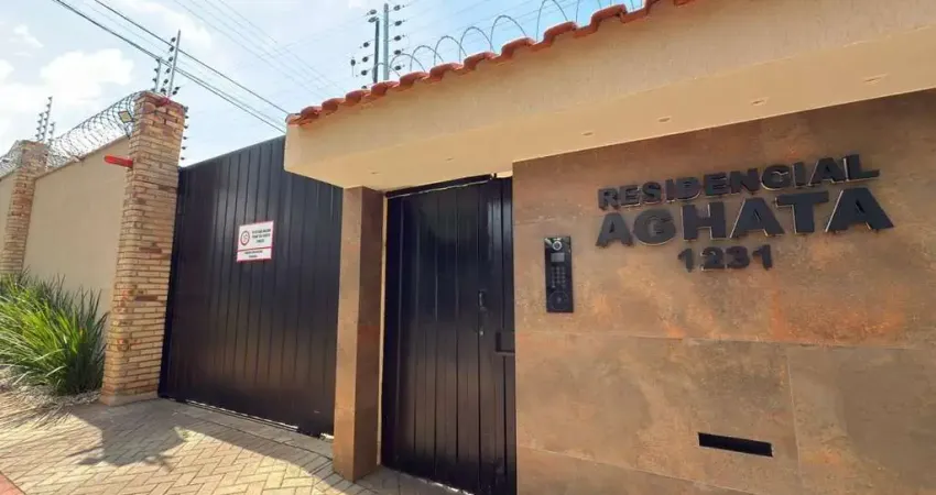 Casa em condomínio fechado com 3 quartos para alugar na Rua Jair do Couto Costa, 1231, Recanto dos Magnatas, Maringá