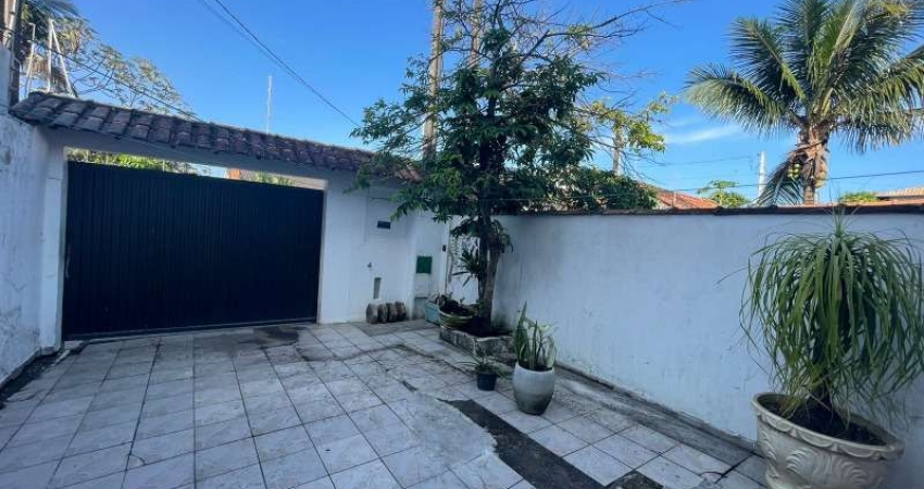 Casa com 4 quartos para alugar no Centro, Itanhaém 