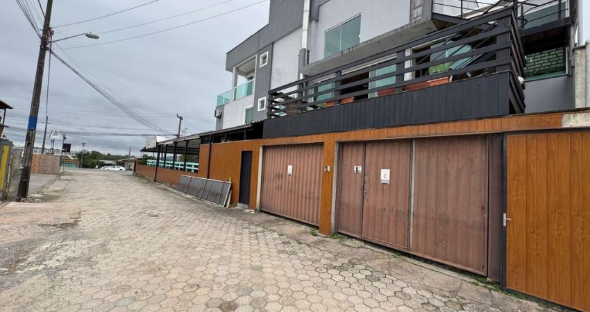 Casa com 2 quartos à venda no Espinheiros, Joinville 