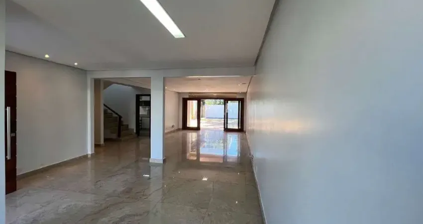 Sobrado de alto padrão no jardins viena – 3 suítes, pé-direito duplo e área gourmet