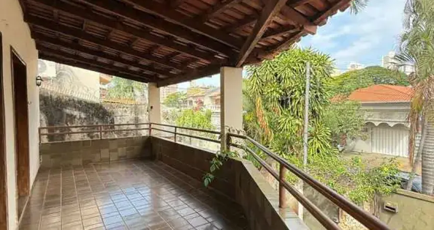 Sobrado próx. goiânia shopping, 5 quartos com quintal amplo e versátil – jardim américa,