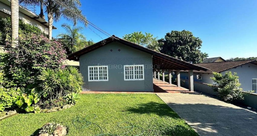 Casa com 3 quartos à venda no Costa e Silva, Joinville 