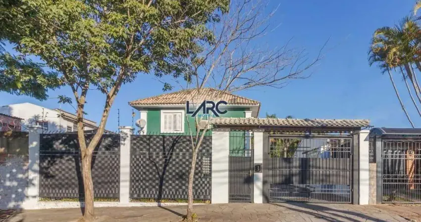 Casa para Venda em Porto Alegre, Tristeza, 3 dormitórios, 1 suíte, 3 banheiros