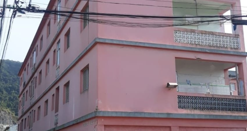 APTO À 400 METROS DA PRAIA