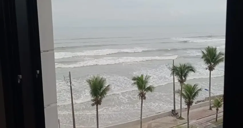 APTO 2 DORMITÓRIOS E DUAS VAGAS DE FRENTE PARA O MAR