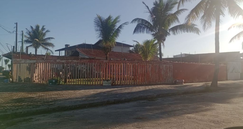 EDÍCULA COM VISTA PARA O MAR COM ÁREA DE 500 M²