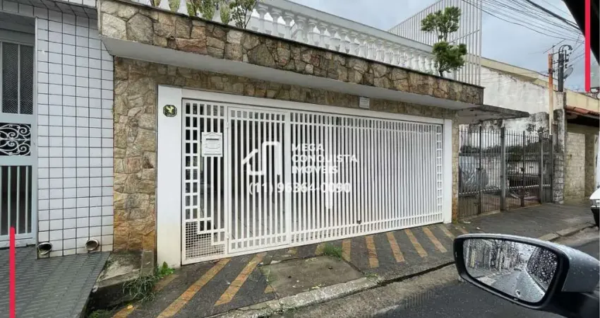 Casa Alto Padrão com 3 Dormitórios e 4 Vagas com churrasqueira e espaço para piscina