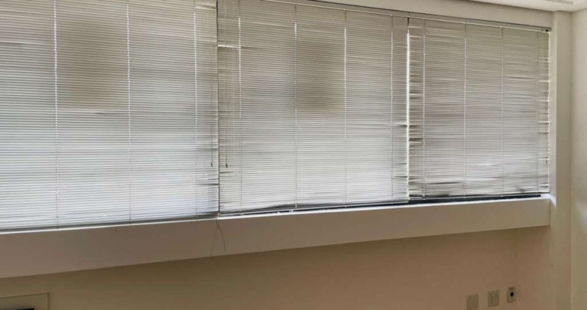 Sala comercial à venda em Petrópolis, Porto Alegre 