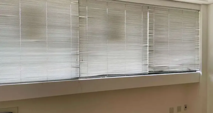 Sala comercial para alugar em Petrópolis, Porto Alegre 