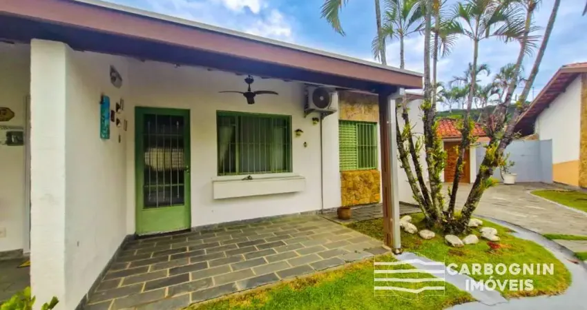 Casa em condomínio a Venda no Martim de Sá em Caraguatatuba