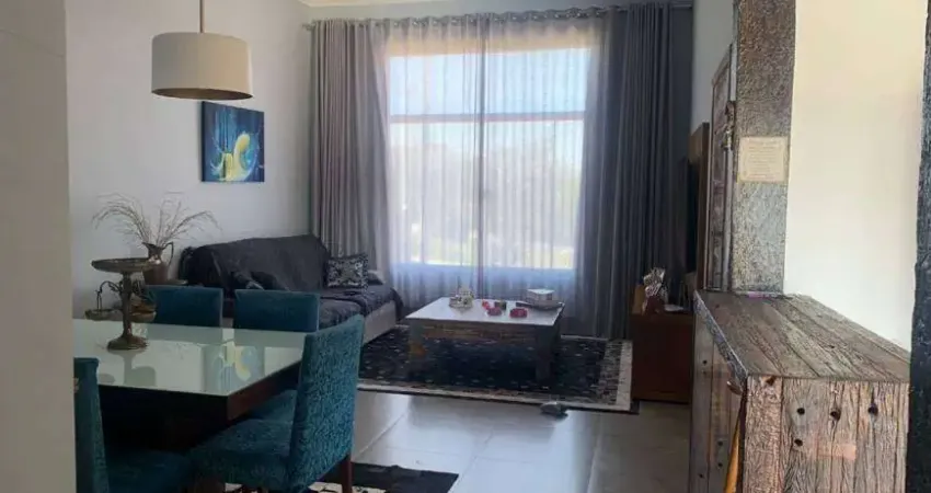 Casa Plana com 3 dormitórios no Condomínio Jardim Flamboyant