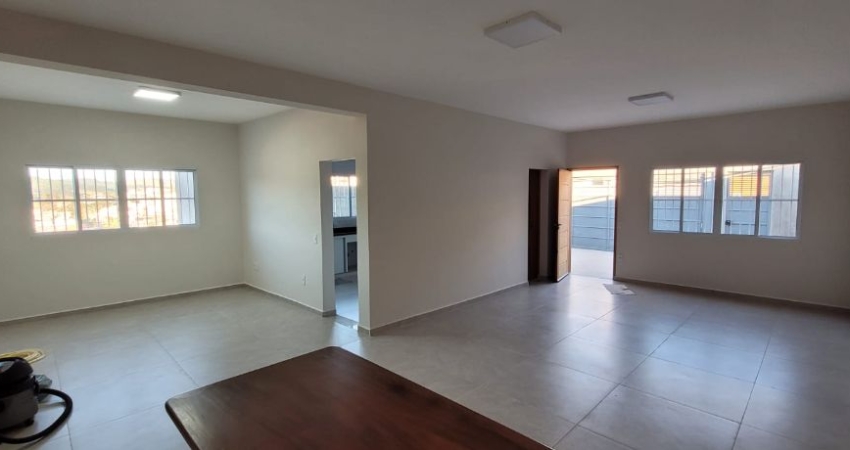 Residencial dos Lagos Casa Nova com 3 quartos,  3 wc e 4 vagas