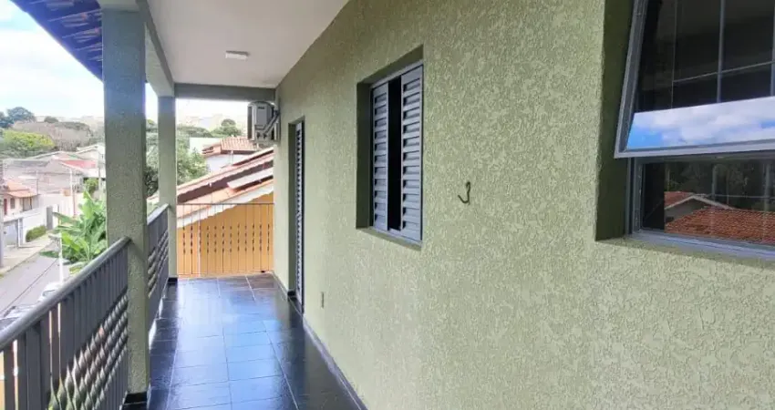 Residencial das Ilhas Sobrado com 3 Quartos, Escritório, 4 wc, Edícula e 4 Vagas