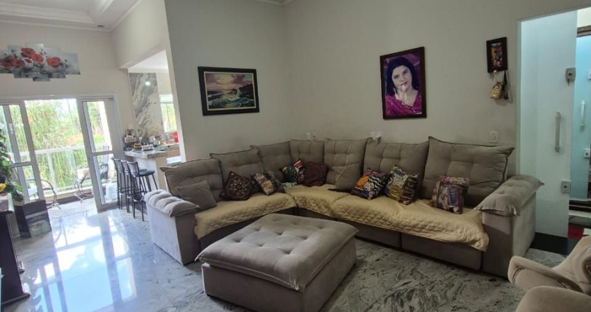 Jardim Recreio Casa MOBILIADA com 3 quartos, 2 banheiros para Locação
