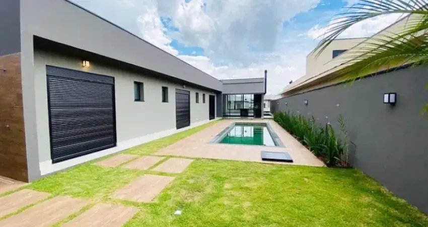 Condomínio vale das águas casa plana com 3 suítes, escritório, piscina