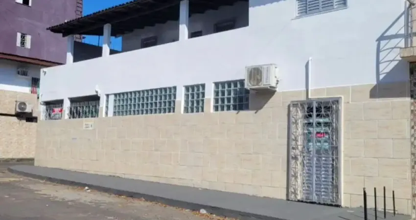 Casa à venda na Rua Januária, Flores, Manaus