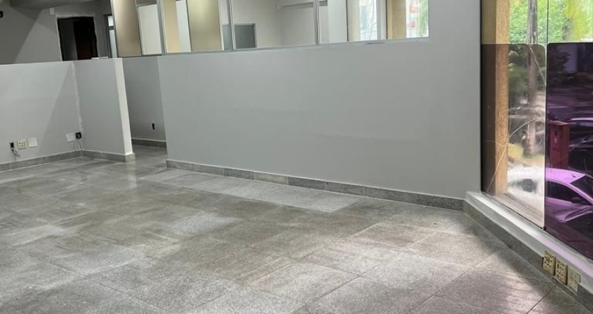 Centro Empresarial - Art Center – com recepção, mezanino com 4 salas ... 110m²