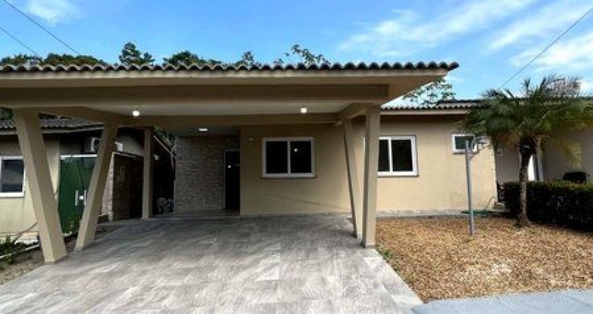 Casa Cond. Amazon Village – 3 quartos sendo 2 suítes, churrasqueira...