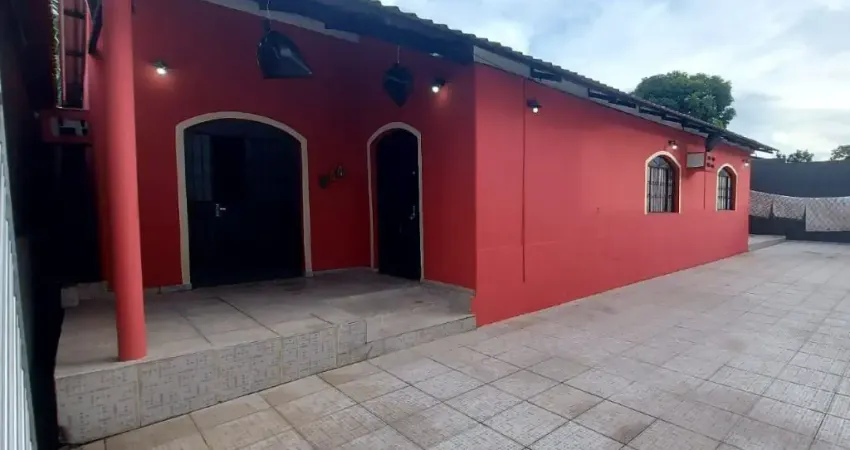 Alugo Casa localizada no Conjunto Colina localizado no Aleixo