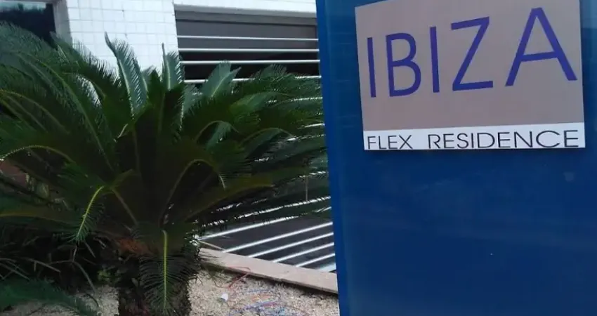 Condomínio ibiza flex residence - aleixo, mobiliado com 2 quartos sendo 1 suíte, varanda