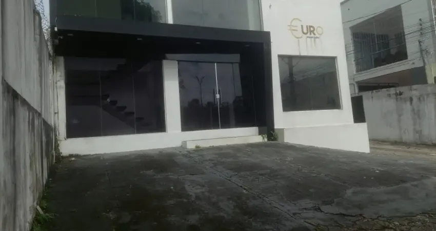 Ponto comercial no térreo com 3 salas e banheiros - 110m² - constantino nery