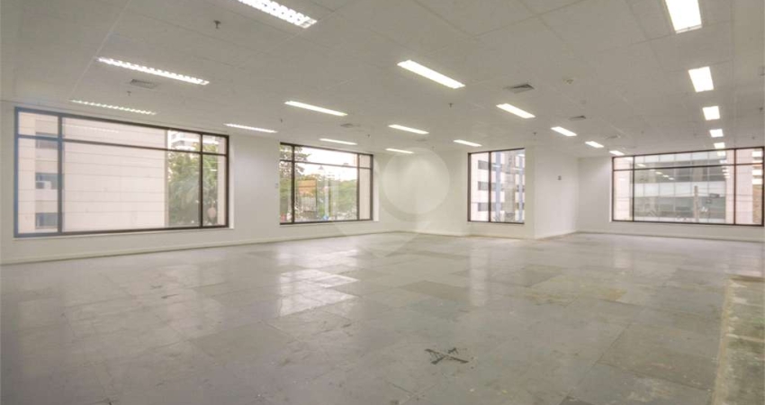 Sala comercial para alugar na Avenida Ibirapuera, 2332, Moema, São Paulo