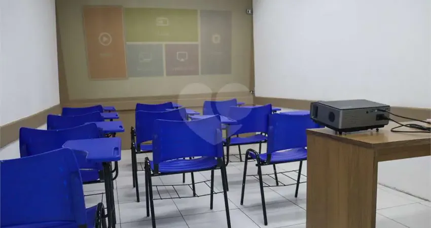 Sala comercial para alugar na Rua São Teodoro, 1410, Itaquera, São Paulo