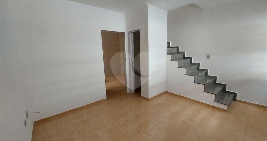Casa com 2 quartos para alugar na Rua Rio Imburana, 81, Itaquera, São Paulo