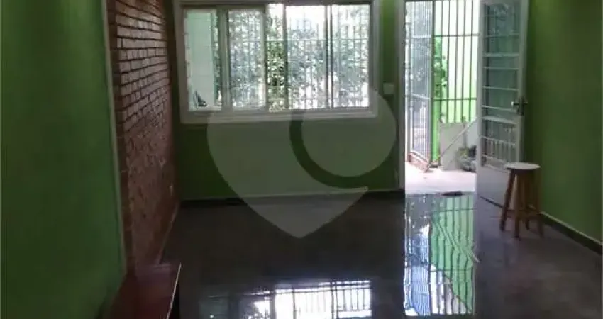 Casa comercial à venda na Rua Guapironga, 46, Itaquera, São Paulo