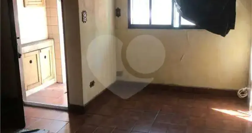 Casa com 2 quartos para alugar na Rua Serra do Japi, 526, Tatuapé, São Paulo