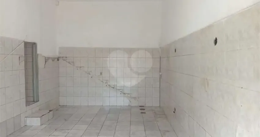 Casa comercial para alugar na Rua Benjoi, 831, Itaquera, São Paulo