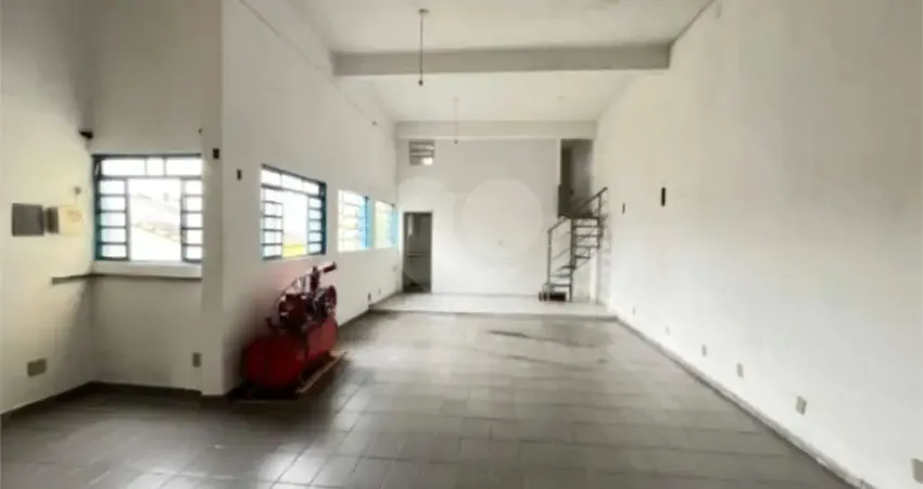 Casa comercial para alugar na Rua Capaná, 114, Itaquera, São Paulo