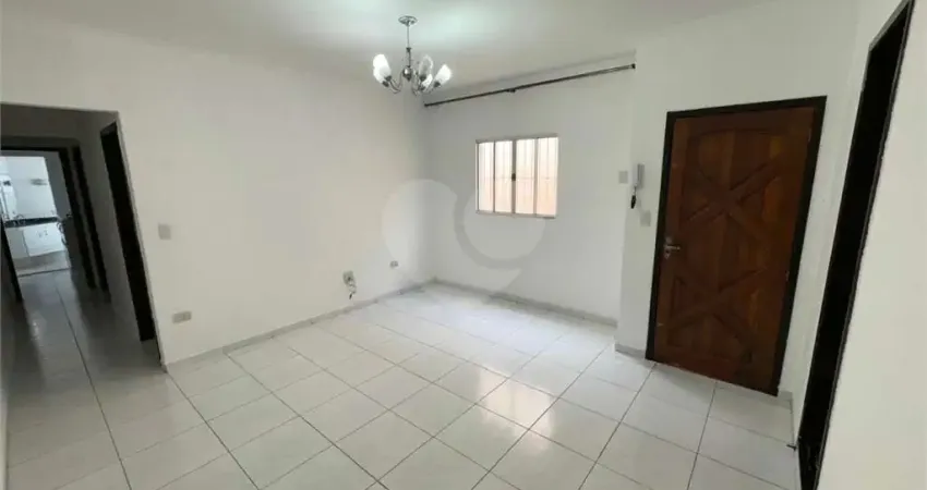 Casa com 2 quartos para alugar na Rua Ricardo Casanova, 160, Vila Matilde, São Paulo