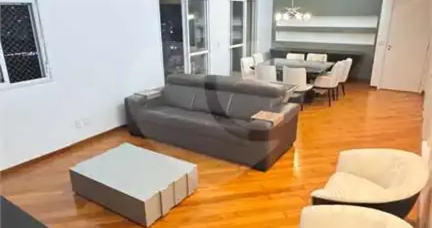 Apartamento com 3 quartos para alugar na Rua Xavier de Almeida, 918, Ipiranga, São Paulo