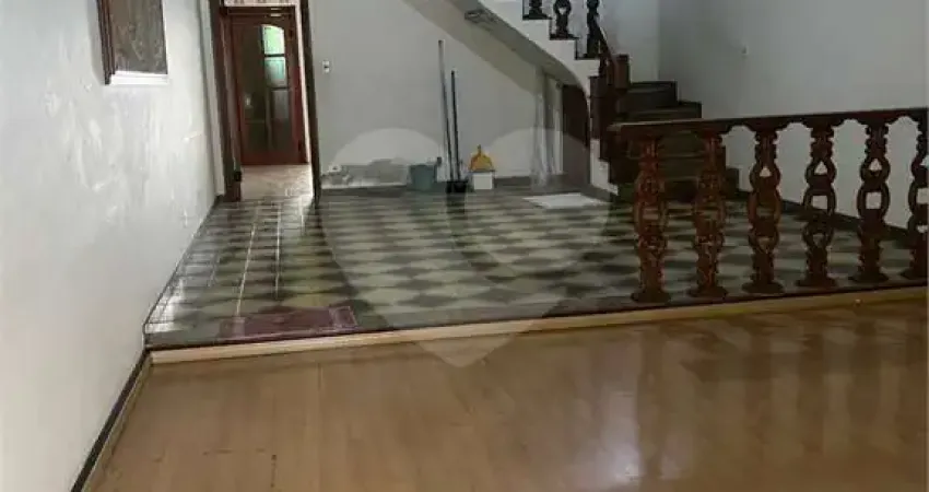 Casa com 4 quartos para alugar na Rua Monte Serrat, 900, Tatuapé, São Paulo