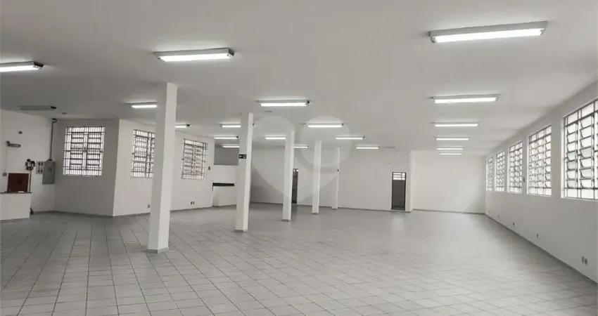 Prédio para alugar na Rua Serra da Bocaina, 437, Mooca, São Paulo