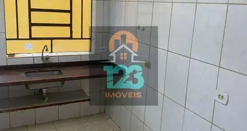 Casa 1 dorm, cozinha e banheiro próximo da Avenida João Paulo