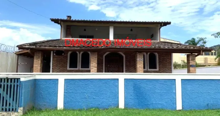 Casa para venda em Praia Da Lagoinha de 283.00m² com 3 Quartos, 1 Suite e 5 Garagens
